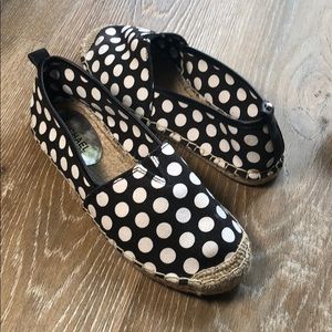 Women’s shoes
